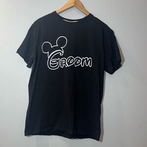 Men’s Large Disney Mickey ears Groom t shirt